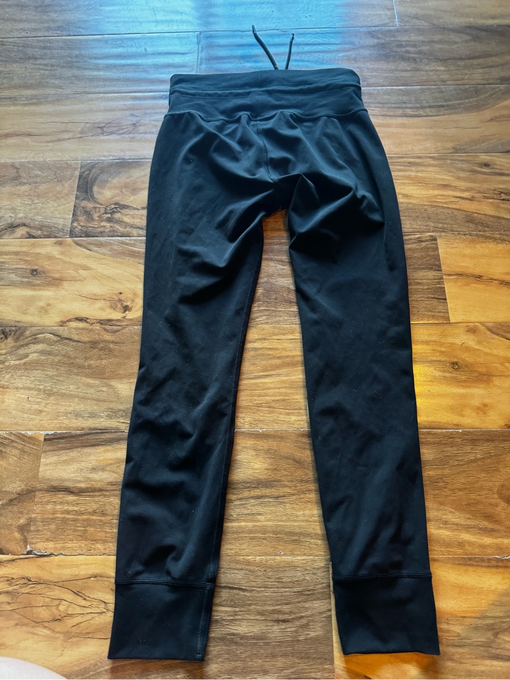 Vuori Black Women's Track Joggers - Picture 4 of 4